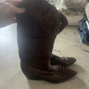 Soda Brown Heeled Boots